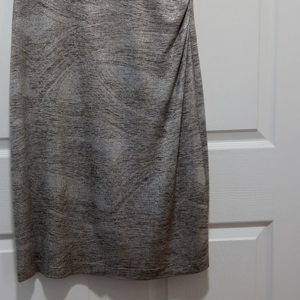 Dress - Picture 4 of 8